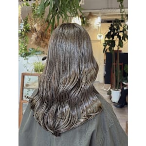 極艶オリーブベージュ