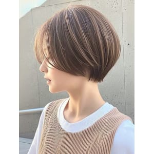 ショート 丸みボブ ハンサムショート 髪質改善 透明感カラー