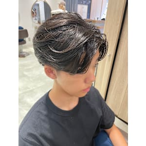 セットが楽になる、曲がる縮毛矯正【三軒茶屋】