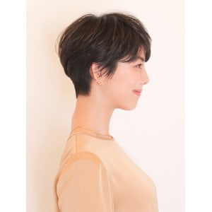 前下がりショート・ボブ/絶壁解消/前髪あり/40代/30代