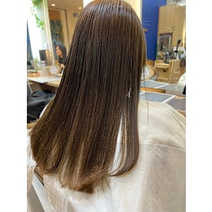 ナチュラルベージュ