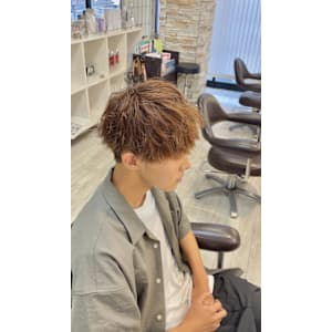 ツイストスパイラルパーマツーブロマッシュメンズパーマ