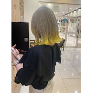 裾カラー×  ホワイトグレージュ - LUCK 辻堂【ラックツジドウ】掲載中