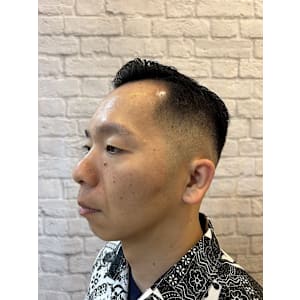 7：3ハードパート×スキンフェード！【新宿/理容室/バーバ】 - 銀座マツナガ 新宿パークタワー店【ギンザマツナガ】掲載中