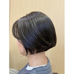 襟元スッキリ☆丸みミニボブ