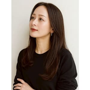 顔周りカット ロングレイヤー シアーブラウン 20代 韓国風