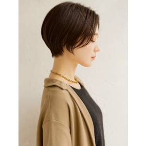 顔周りカット ハンサムショート 大人ボブ ナチュラルブラウン