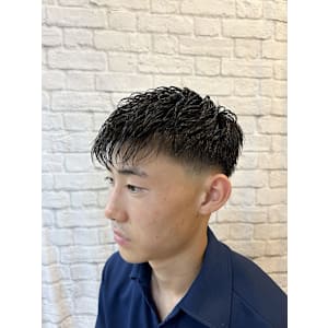 オシャレアイロンパーマ×フェードスタイル！ - 銀座マツナガ 新宿パークタワー店【ギンザマツナガ】掲載中