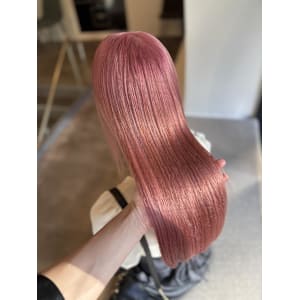 コーラルピンク