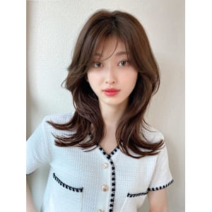 大人かわいいくびれヘアセミロング × ミルクティーベージュ - AFLOAT/L 錦糸町【アフロートエル】【アフロートエル キンシチョウ】掲載中