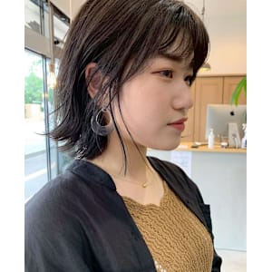 透明感カラー×濃いめアッシュ