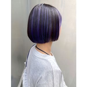 ハイライトカラー ブルージュ ボブ 顔周りカット 20代