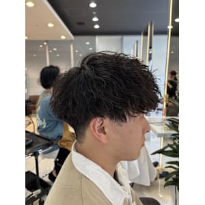 ツイストスパイラルパーマ - Fits【フィッツ】掲載中