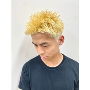 抜きっぱなしスパイキーショート刈り上げスパイキーショート