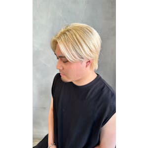 抜きっぱなしブロンドブリーチ