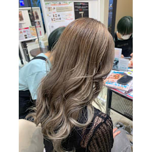 FOUR PLACE×スタイル