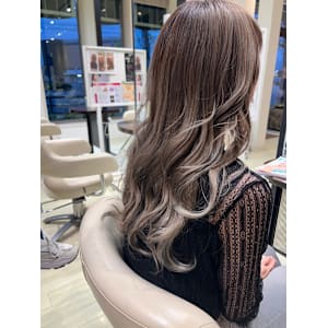 FOUR PLACE×スタイル