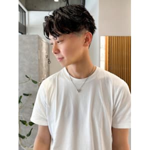 【takumi】メンズパーマ/フェザーパーマ/メンズヘア - MOON by KENJE【ムーンバイケンジ】掲載中