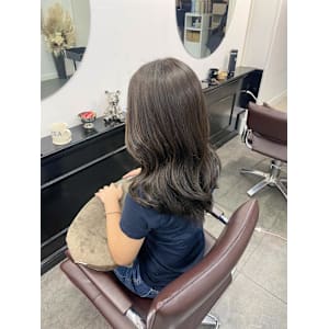 ハイライト/オリーブカラー/レイヤーカット