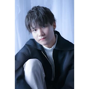 ダークブラウン