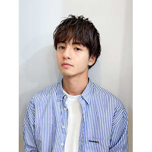 メンズマッシュフェザーパーマ刈り上げショート