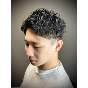 アイロンパーマメンズショート