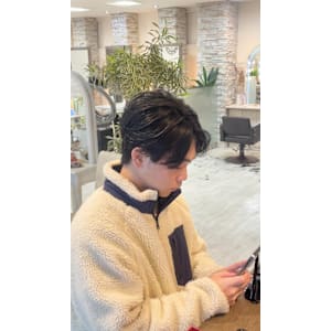 メンズツーブロセンターパートニュアンス