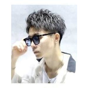 夏髪アップバング