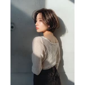 素髪感が映える柔らかナチュラルボブ