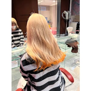 ゆるかわベージュ×毛先オレンジ