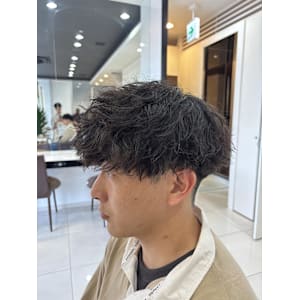 ツイストスパイラルパーマ - Fits【フィッツ】掲載中