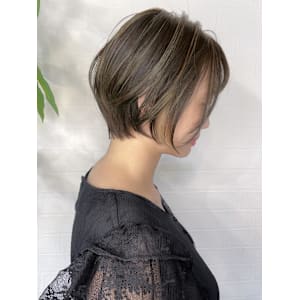 ショートボブとハイライト【飯田淳平】Re:ta Hair