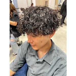 無造作パーマでラフにキマる【三軒茶屋】