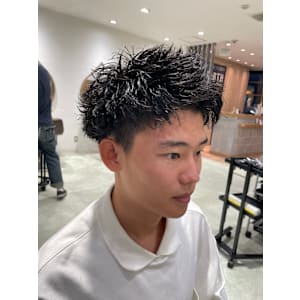 スパイキーショートで爽やかに【三軒茶屋】