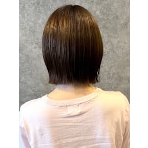 酸性縮毛矯正ミニボブ切りっぱなしボブ外はねボブ