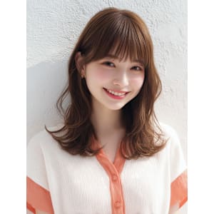 セミロング レイヤーカット 顔周りカット ベージュ 透明感