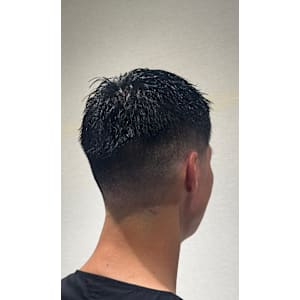 サイドパート - ヒロ銀座バーバーショップ大阪本店【ヒロギンザ バーバーショップオオサカホンテン】掲載中