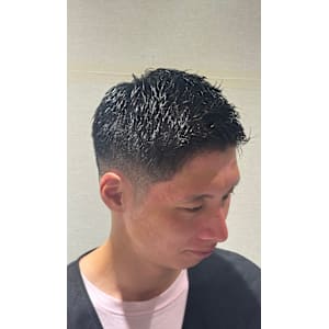 サイドパート - ヒロ銀座バーバーショップ大阪本店【ヒロギンザ バーバーショップオオサカホンテン】掲載中
