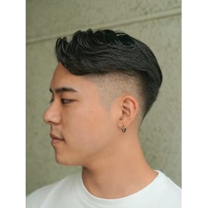 アイロンパーマ　理容室　バーバー　バーバースタイル　フェード - DAU BARBER SHOP 表参道【ダウバーバーショップ オモテサンドウ】掲載中