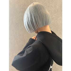 福井　大和田　ハイトーンボブ　ペールブルー　水色カラー