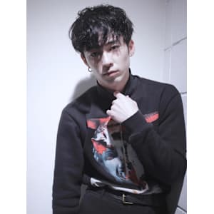 スパイキーショートブルーブラックフェザーパーマサーフカール - KOKO 本八幡【ココ モトヤワタ】掲載中