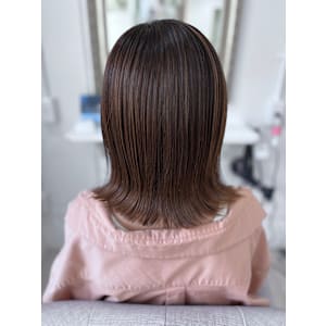 まとまり×外ハネミディアム