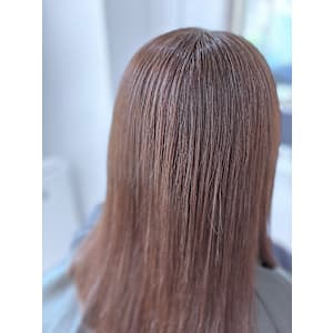 やわらか質感の上品ストレート