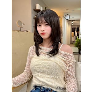 ★夏韓国ヘアハッシュカットレイヤーカット前髪顔周りくびれヘア