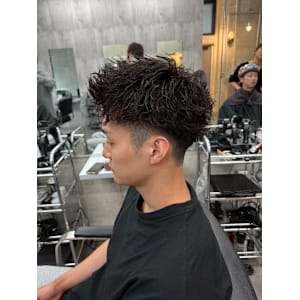 スパイキーショート×ツイストパーマ