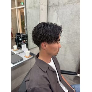 センターパート×ツイスパ - Clear by Forest. メンズ専門サロン 流山おおたかの森【クリアバイフォレストメンズセンモンサロンナガレヤマオオタカノモリ】掲載中