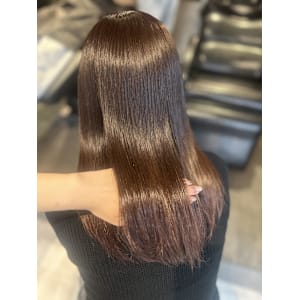 ナナセ/レッドブラウン/艶カラー