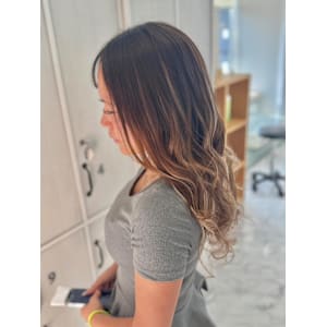 6Dエクステ90本／バレイヤージュ風 - HEARTS hair's五日市店【ハーツヘアーズイツカイチテン】掲載中