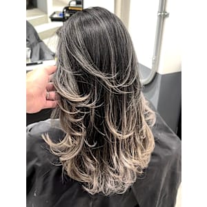 バレイヤージュ - CIERA.堀江ダブルカラー/ハイライト/バレイヤージュ【シエラホリエダブルカラーハイライトバレイヤージュ】掲載中