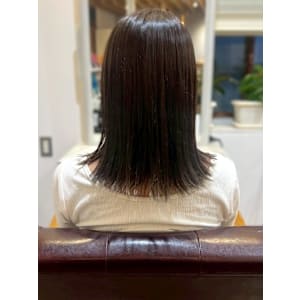 外ハネ グレージュ 透明感カラー 艶髪 髪質改善 20代